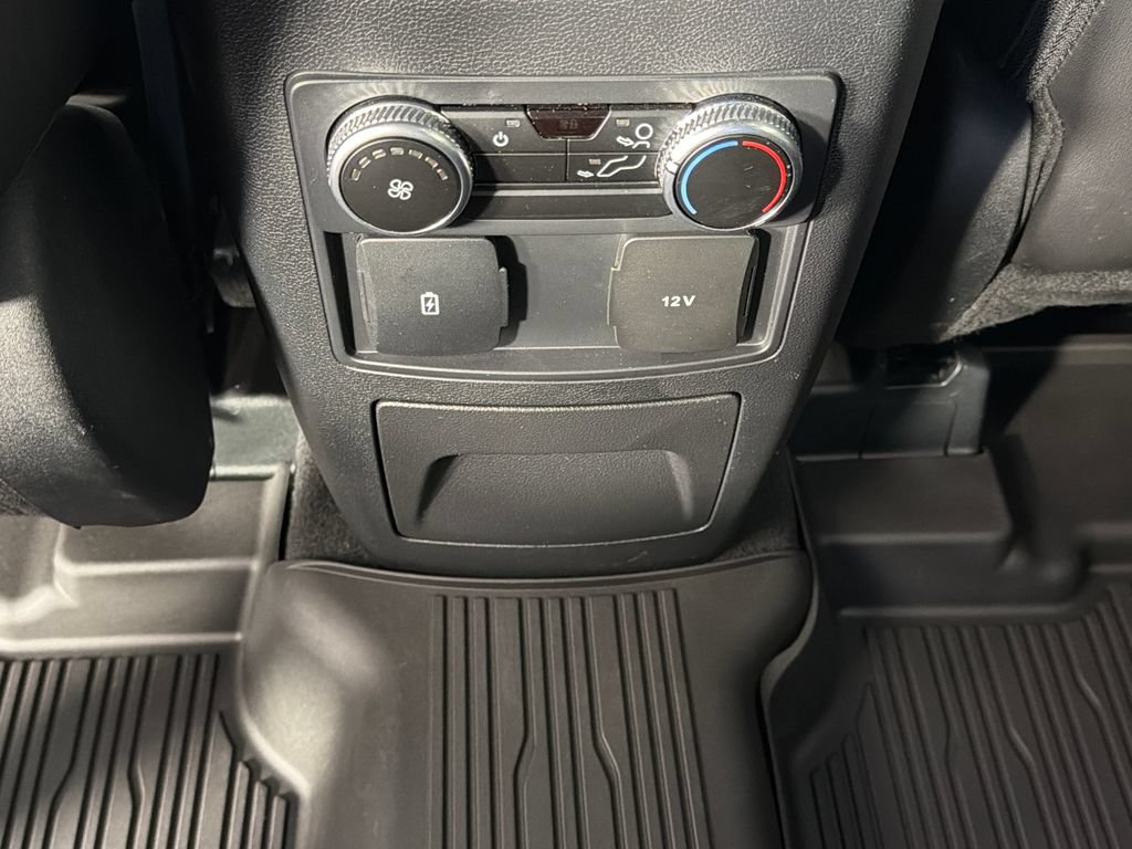 Used 2024 Ford Explorer XLT w/ Equipment Group 202A AWD/4WD image 17