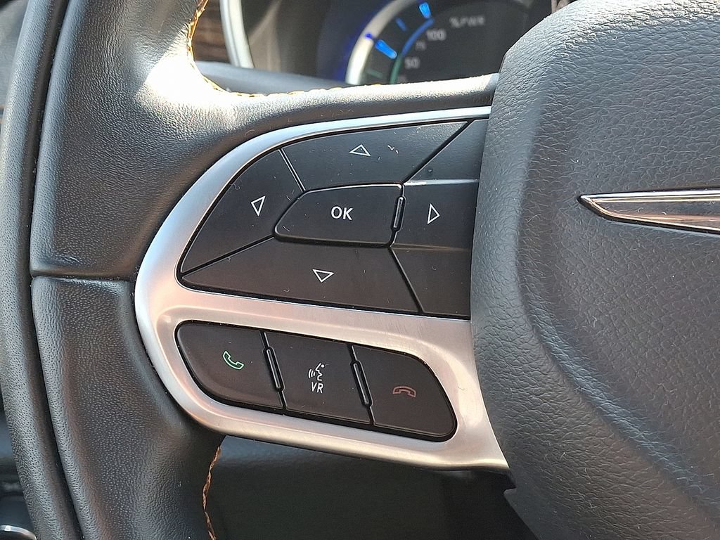 Used 2022 Chrysler Pacifica Pinnacle FWD image 24