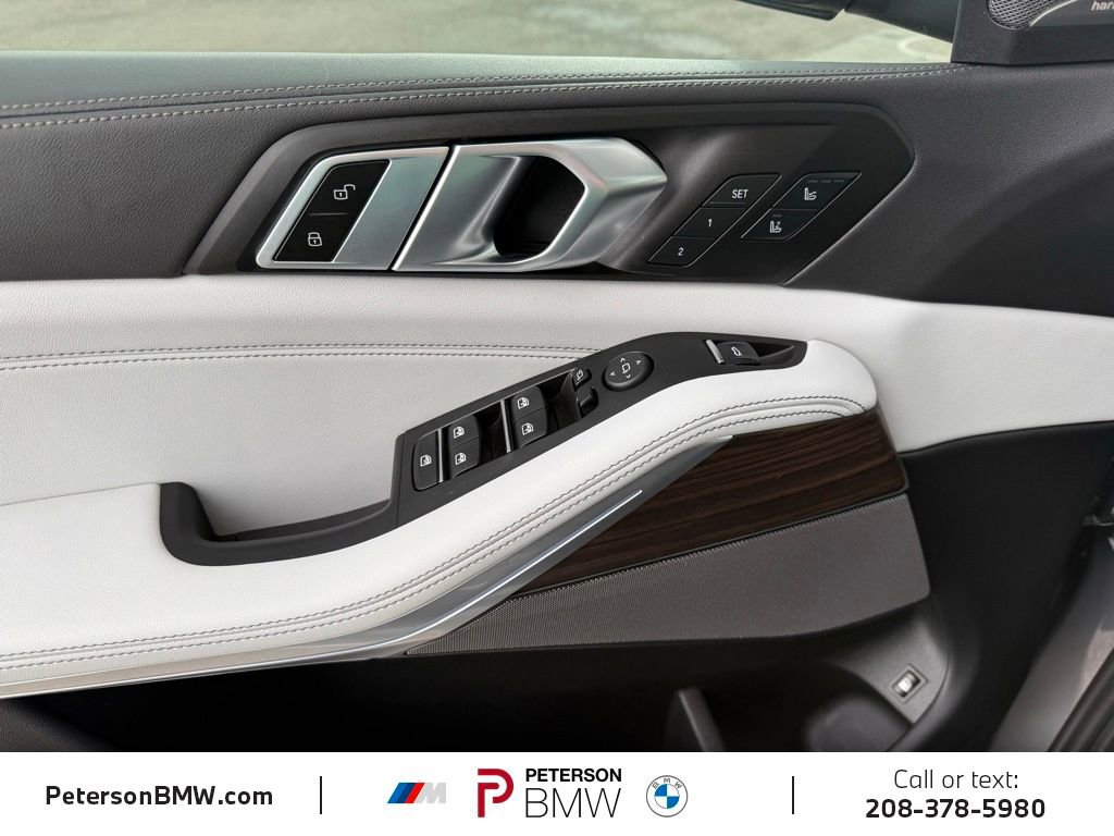 Used 2024 BMW X5 xDrive50e w/ Premium Package image 29