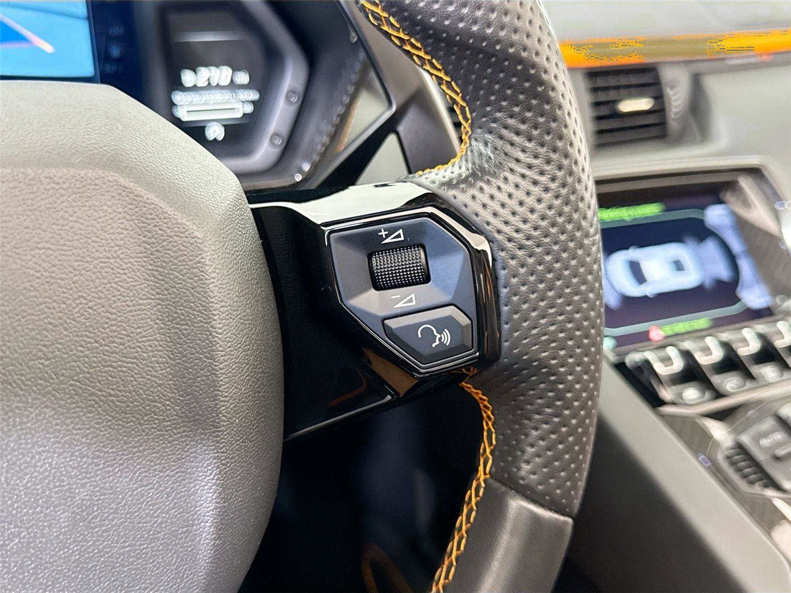 Used 2019 Lamborghini Aventador S AWD/4WD image 22