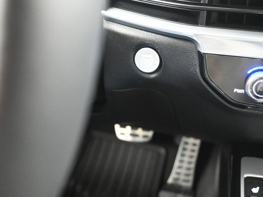 Certified 2025 Kia Sorento SX Prestige w/ Sage Leather Package image 26