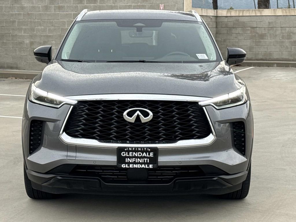 Certified 2025 INFINITI QX60 Luxe image 3