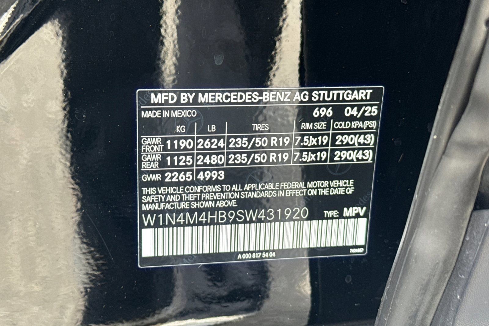 Certified 2025 Mercedes-Benz GLB 250 4MATIC image 29