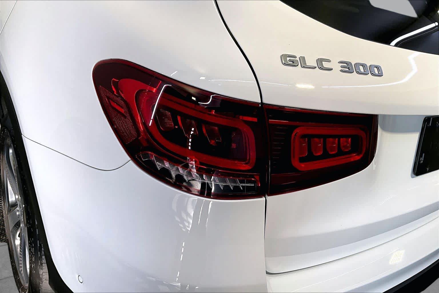 Used 2022 Mercedes-Benz GLC 300 4MATIC image 28