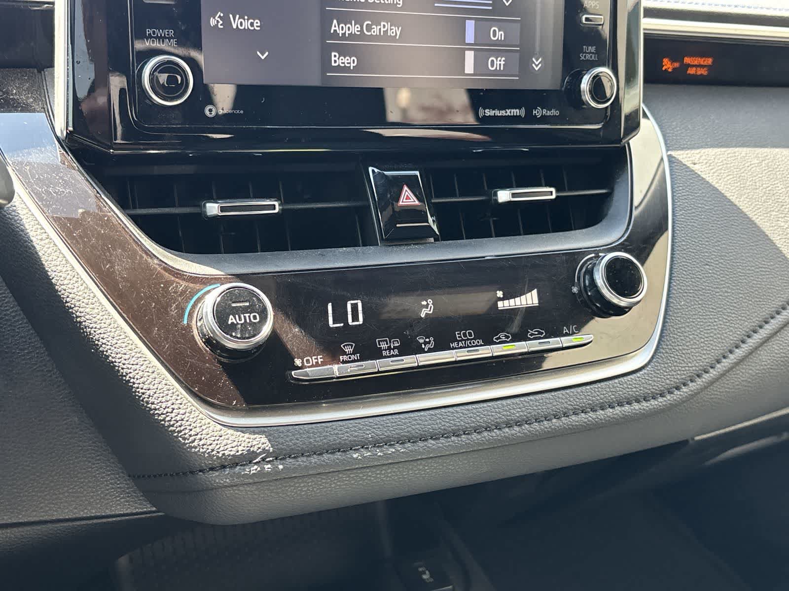Used 2020 Toyota Corolla XSE FWD image 18