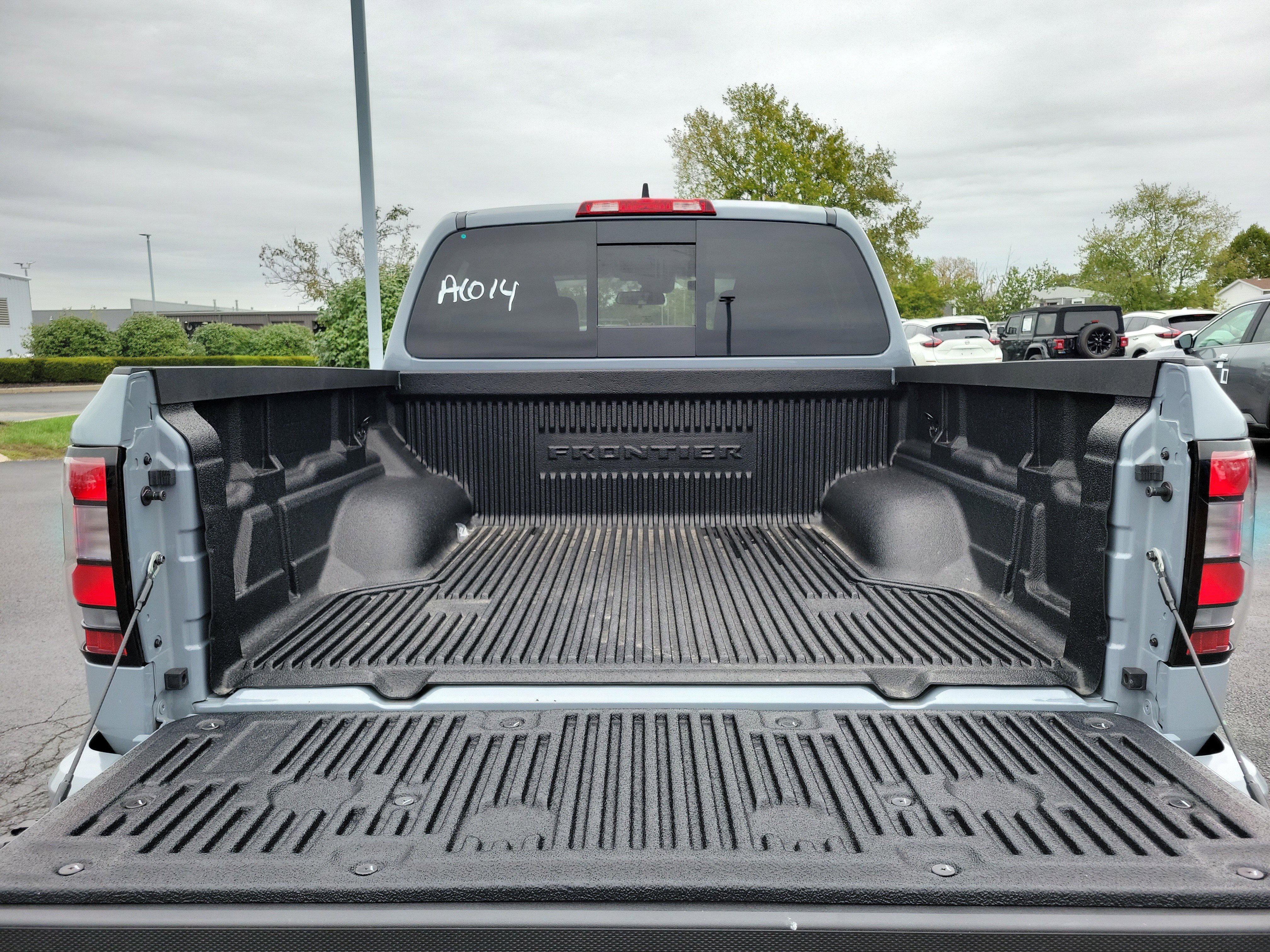 New 2026 Nissan Frontier SV w/ Tow Package image 8