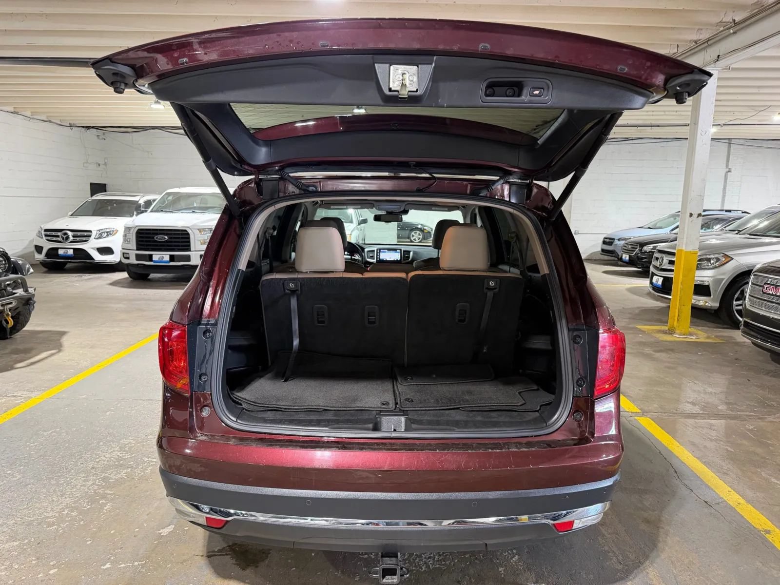 Used 2017 Honda Pilot Touring image 7