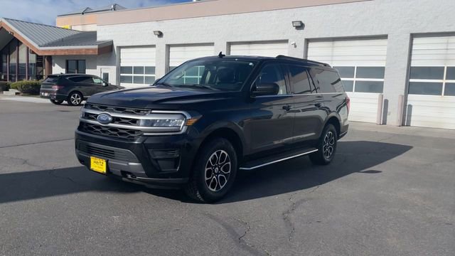 Used 2023 Ford Expedition Max XLT image 5