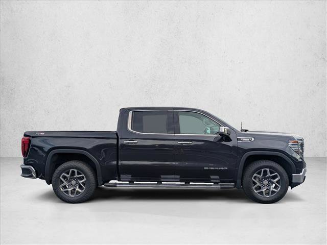 Used 2023 GMC Sierra 1500 SLT w/ SLT Premium Package AWD/4WD image 4