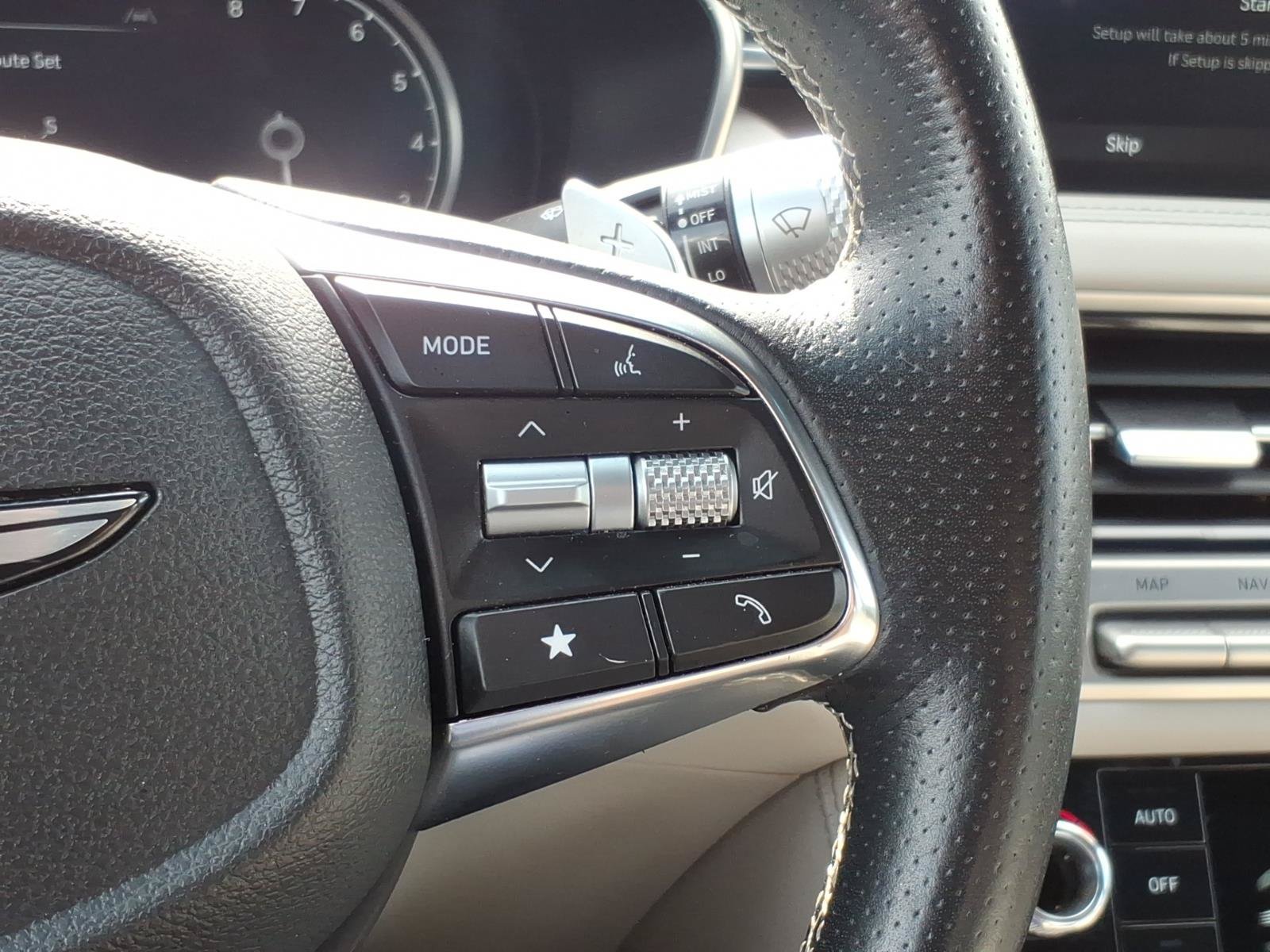 Used 2025 Genesis G70 2.5T AWD/4WD image 18