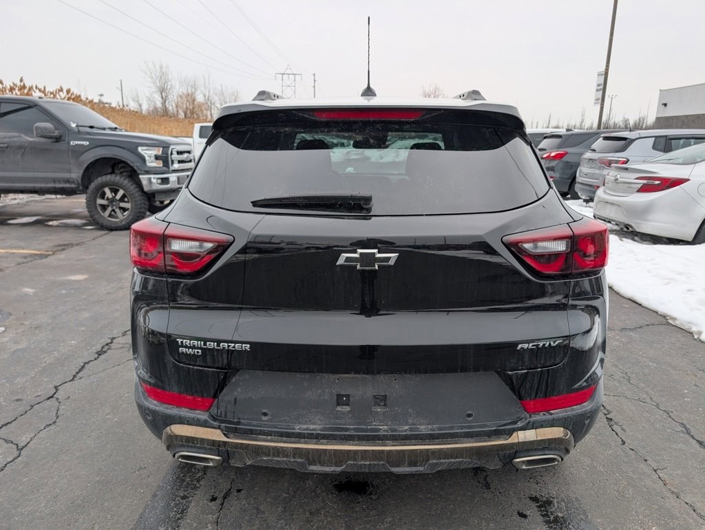 Used 2025 Chevrolet TrailBlazer ACTIV w/ Convenience Package image 6