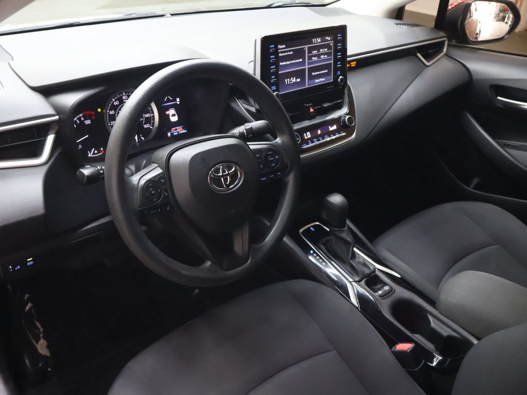 Used 2021 Toyota Corolla LE FWD image 17