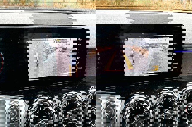 Certified 2022 Mercedes-Benz GLB 250 4MATIC image 17