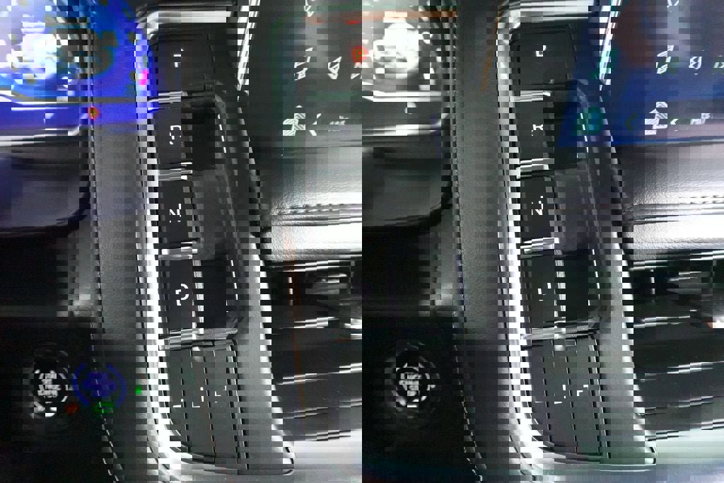 Used 2023 Chevrolet Tahoe High Country w/ Premium Package AWD/4WD image 17