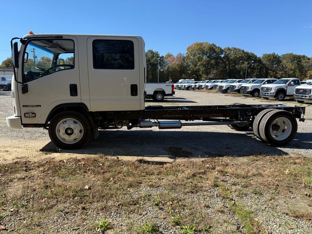 New 2026 Isuzu NPR HD image 4