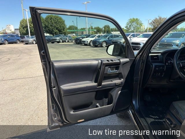 Used 2019 Toyota 4Runner Limited AWD/4WD image 27