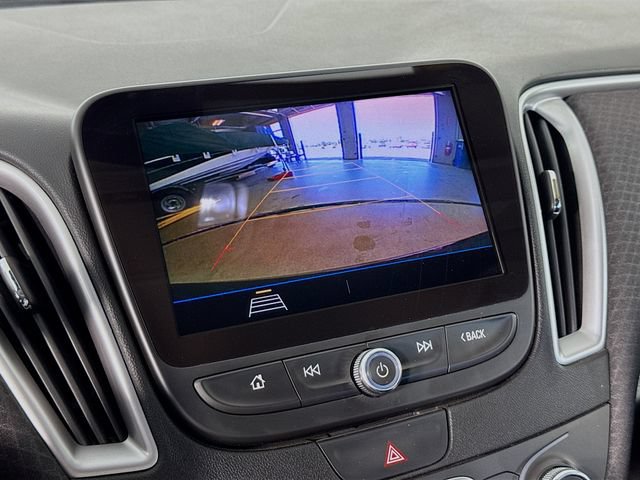 Used 2019 Chevrolet Malibu RS FWD image 16