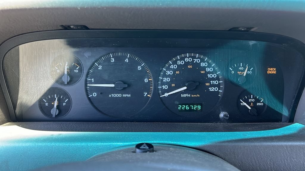 Used 1999 Jeep Grand Cherokee Limited AWD/4WD image 9