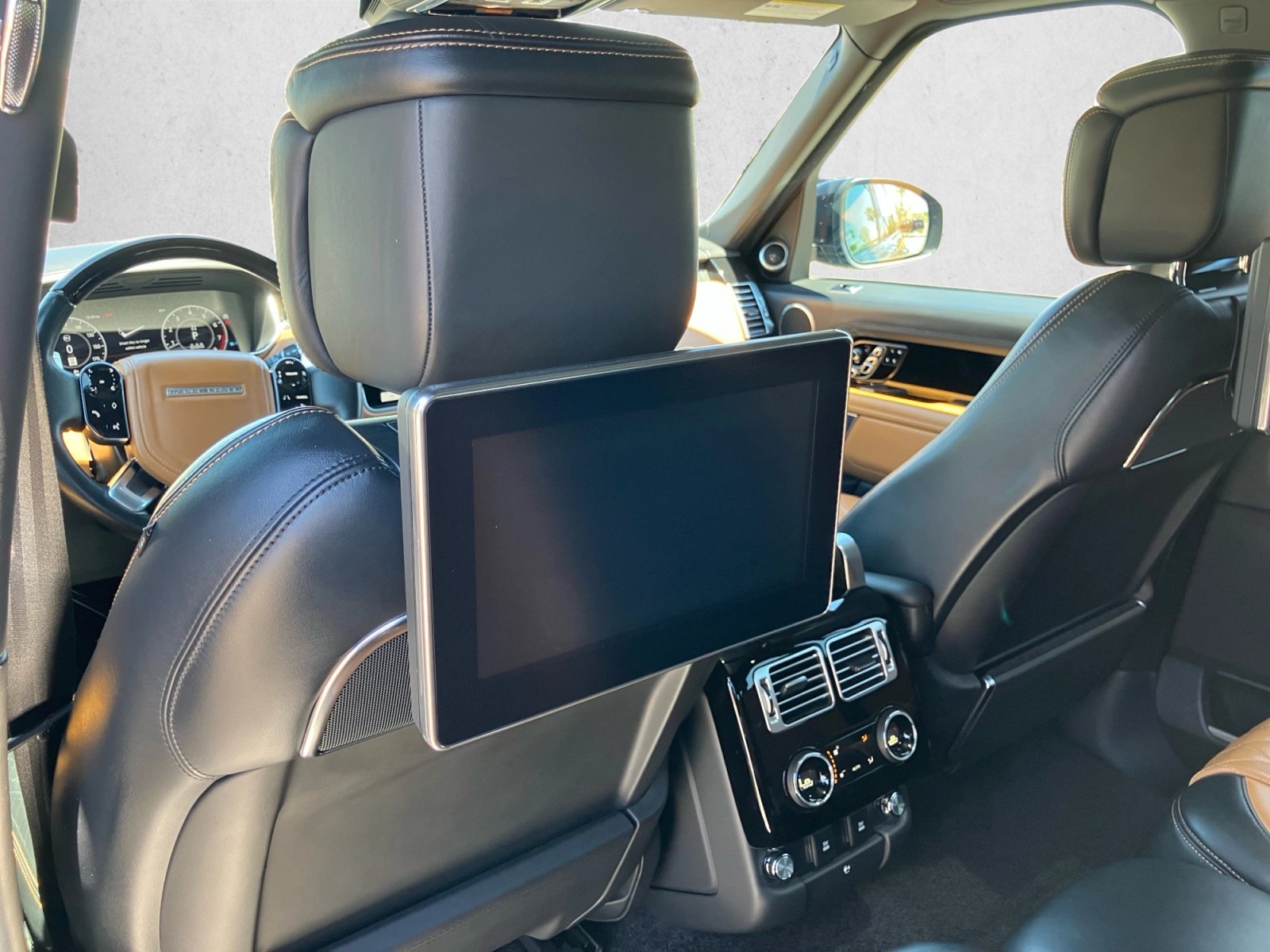 Used 2019 Land Rover Range Rover SV Autobiography Dynamic AWD/4WD image 19