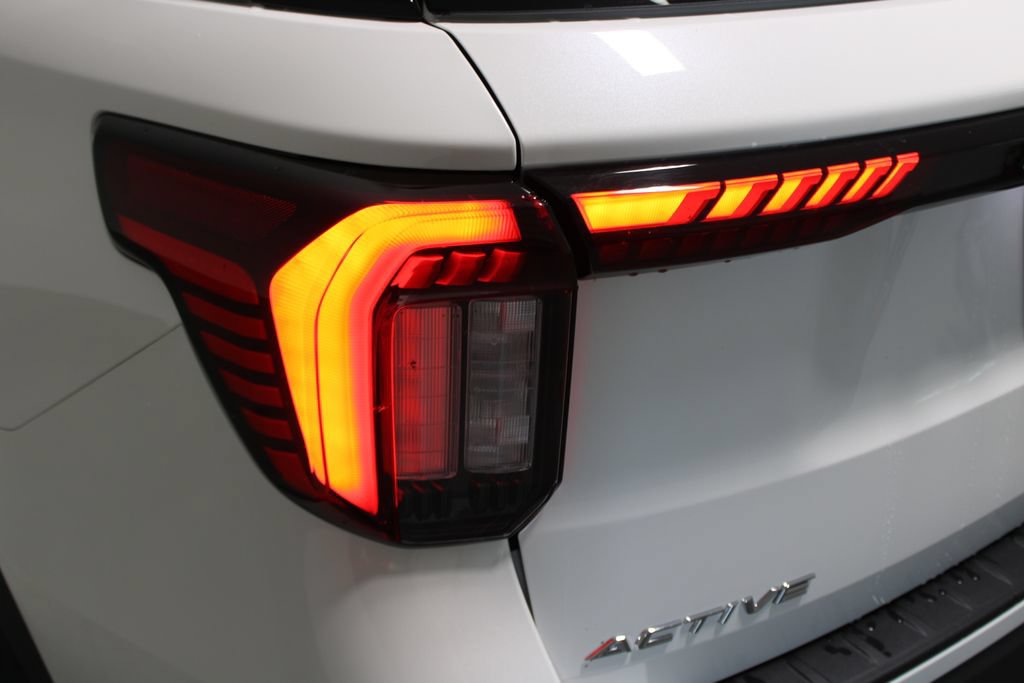 New 2026 Ford Explorer Active RWD image 54