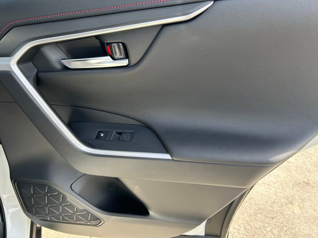 Used 2025 Toyota RAV4 XSE w/ Weather Package image 25