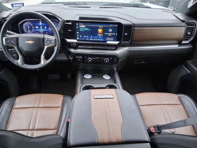 Used 2024 Chevrolet Silverado 2500 High Country w/ Technology Package AWD/4WD image 9