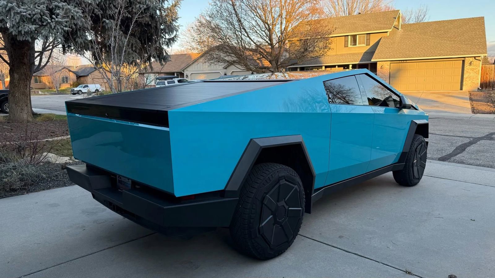 Used 2025 Tesla Cybertruck Cyberbeast image 5