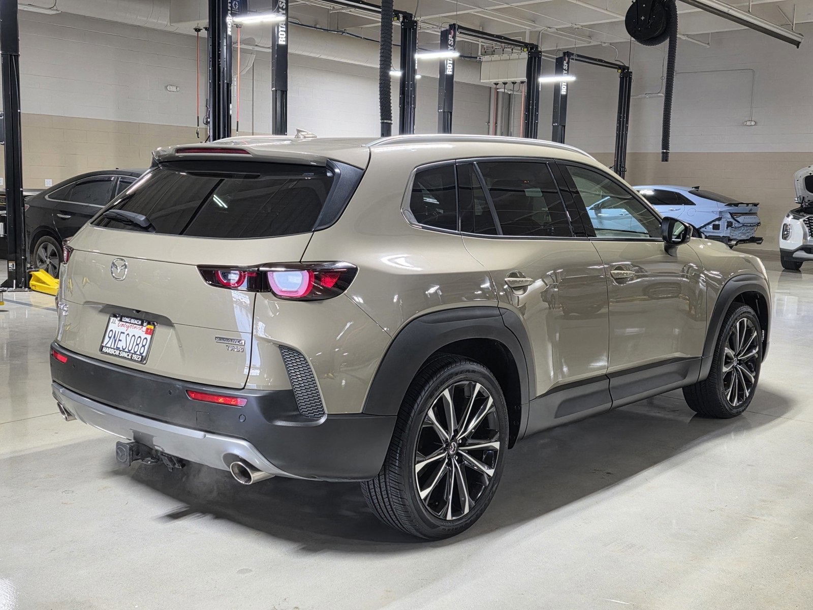 Used 2024 MAZDA CX-50 2.5 Turbo w/ Cargo Package image 7