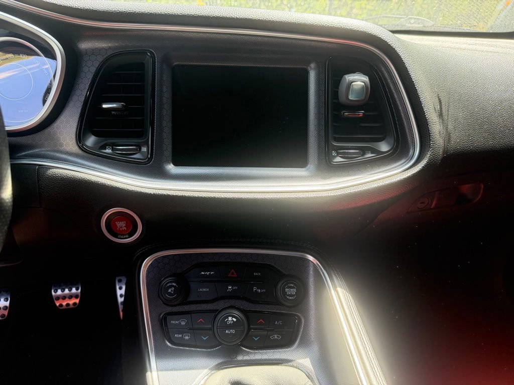Used 2015 Dodge Challenger SRT w/ Technology Group image 24