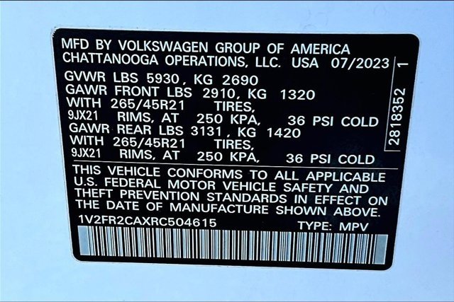 Used 2024 Volkswagen Atlas SEL Premium R-Line image 19