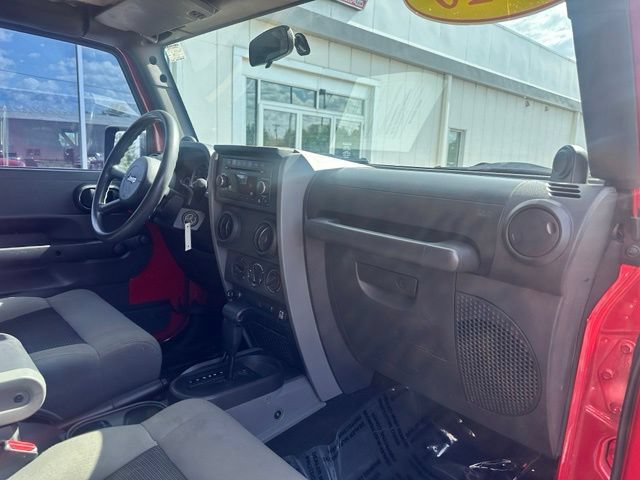 Used 2010 Jeep Wrangler Unlimited Sport AWD/4WD image 8
