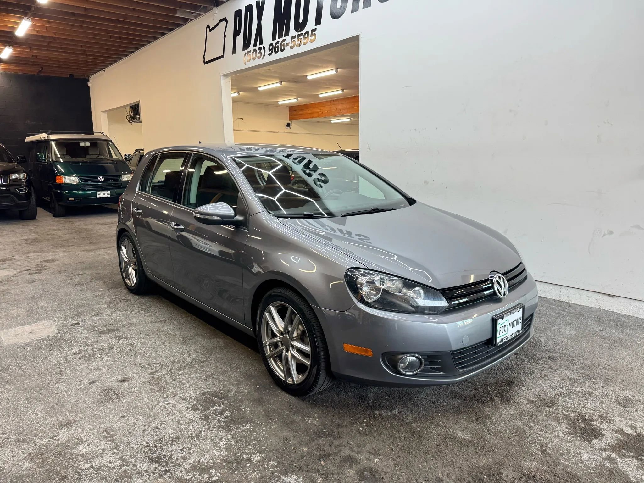 Used 2012 Volkswagen Golf TDI image 2