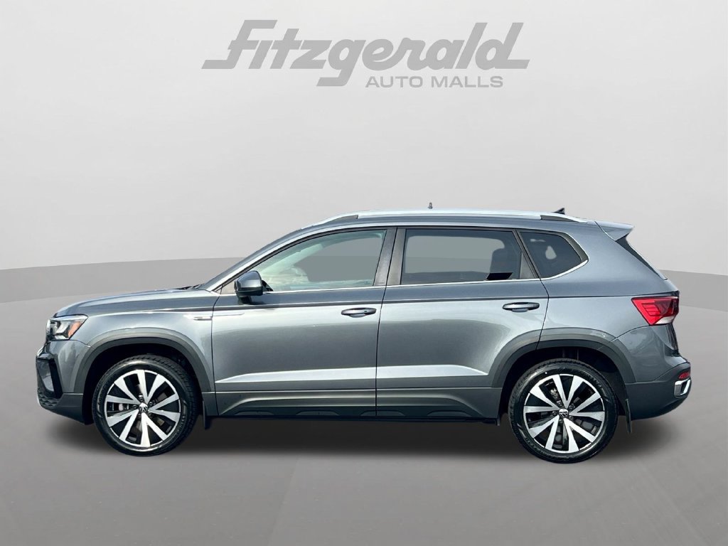 Used 2023 Volkswagen Taos SE FWD image 14