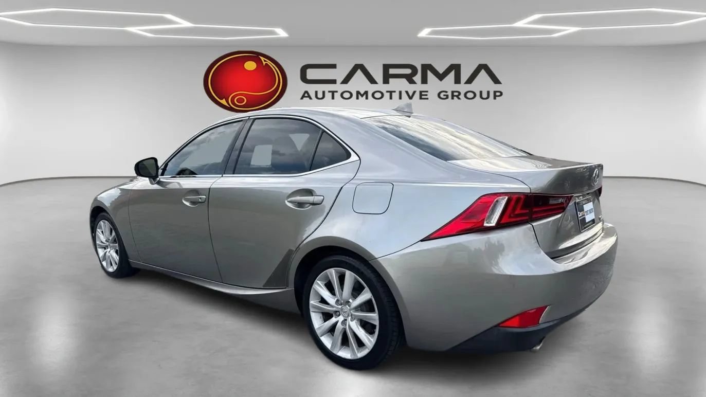 Used 2015 Lexus IS 250 RWD image 3