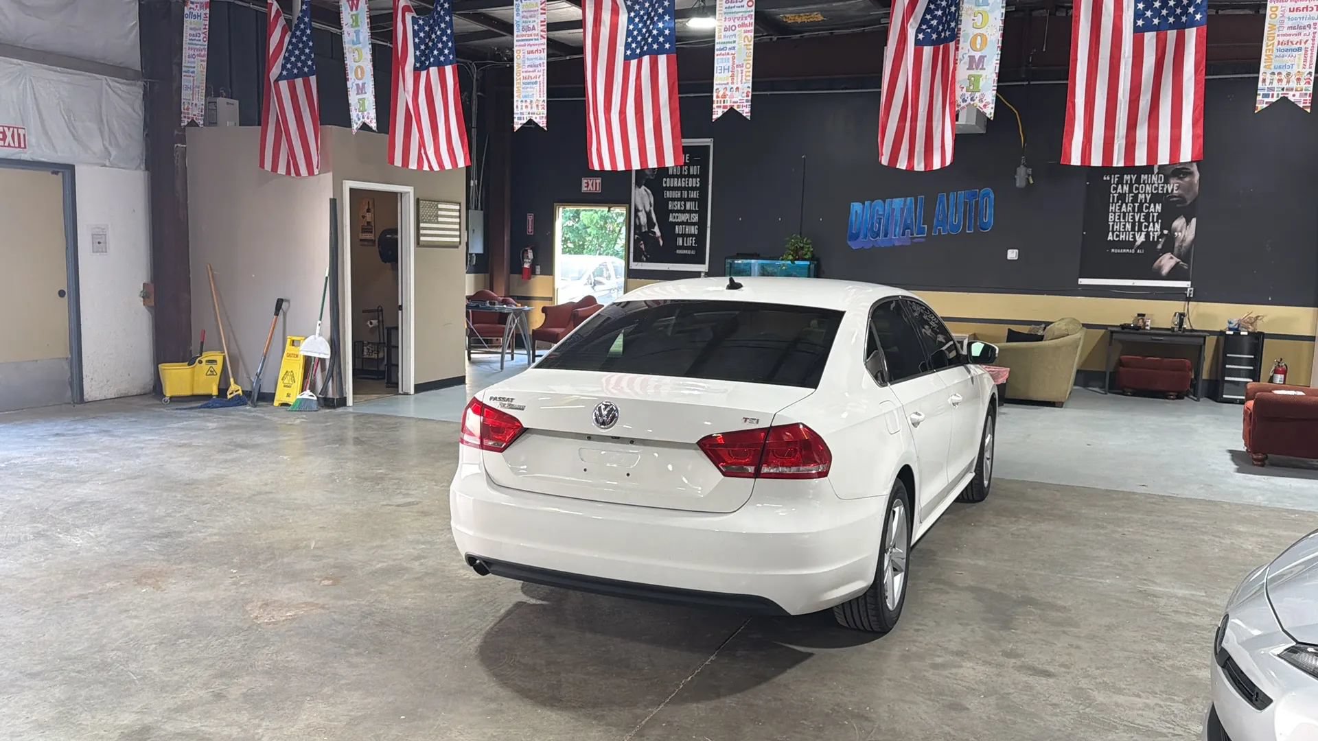 Used 2015 Volkswagen Passat 1.8T Limited Edition FWD image 6