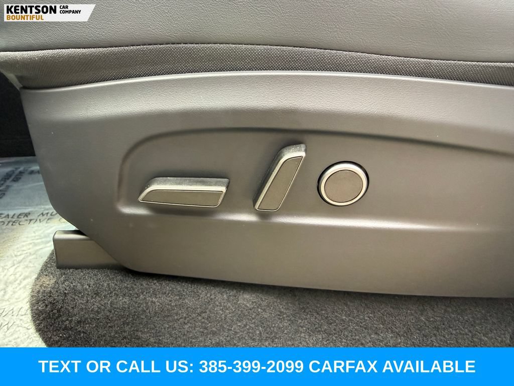 Used 2026 Tesla Model Y Long Range AWD/4WD image 30