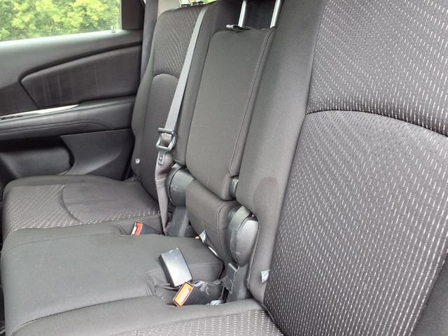 Used 2019 Dodge Journey SE FWD image 6