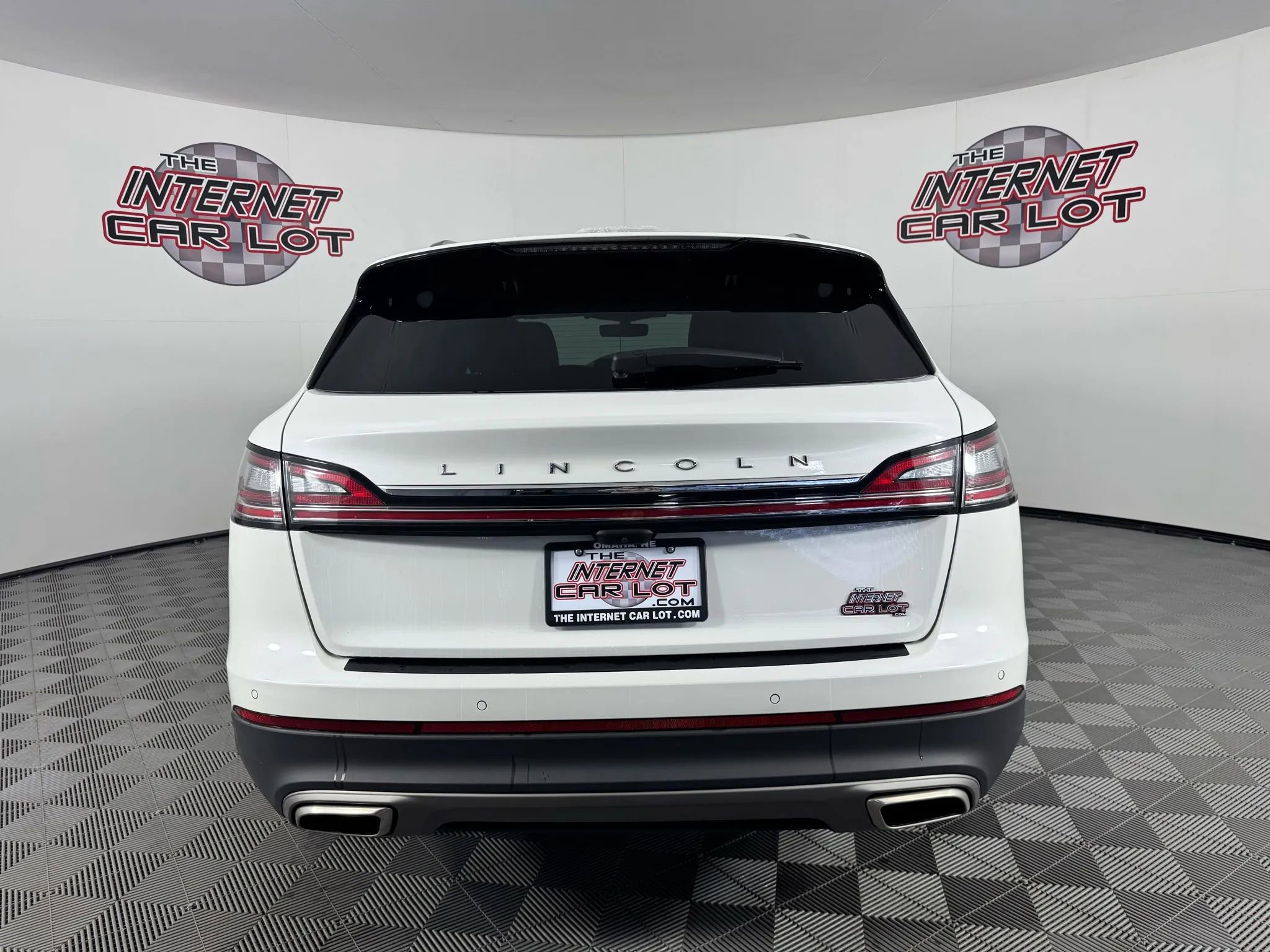 Used 2023 Lincoln Nautilus Reserve image 6