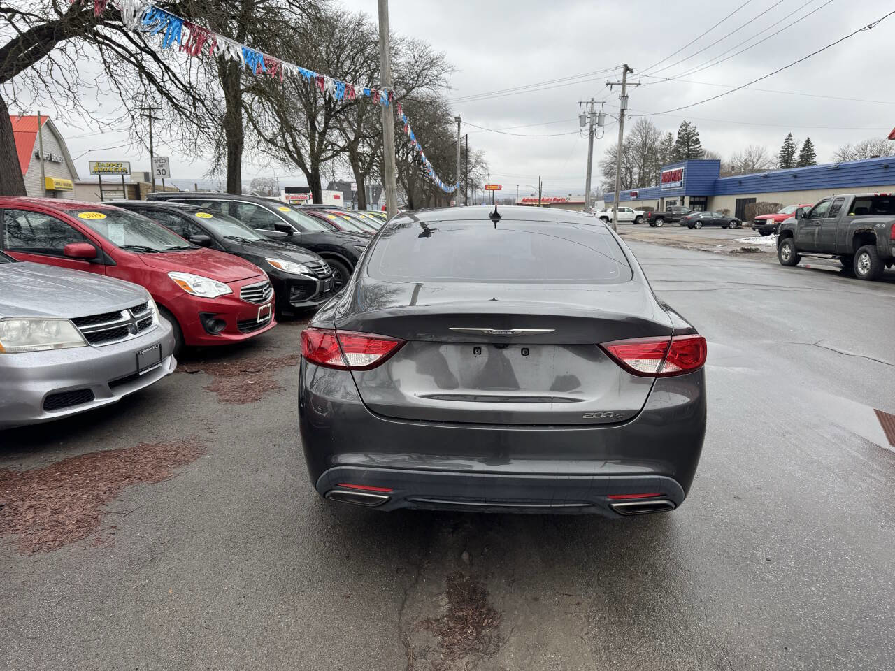 Used 2016 Chrysler 200 S w/ Comfort Group image 5