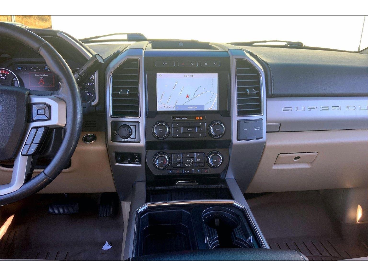 Used 2020 Ford F250 Lariat w/ Lariat Ultimate Package image 4