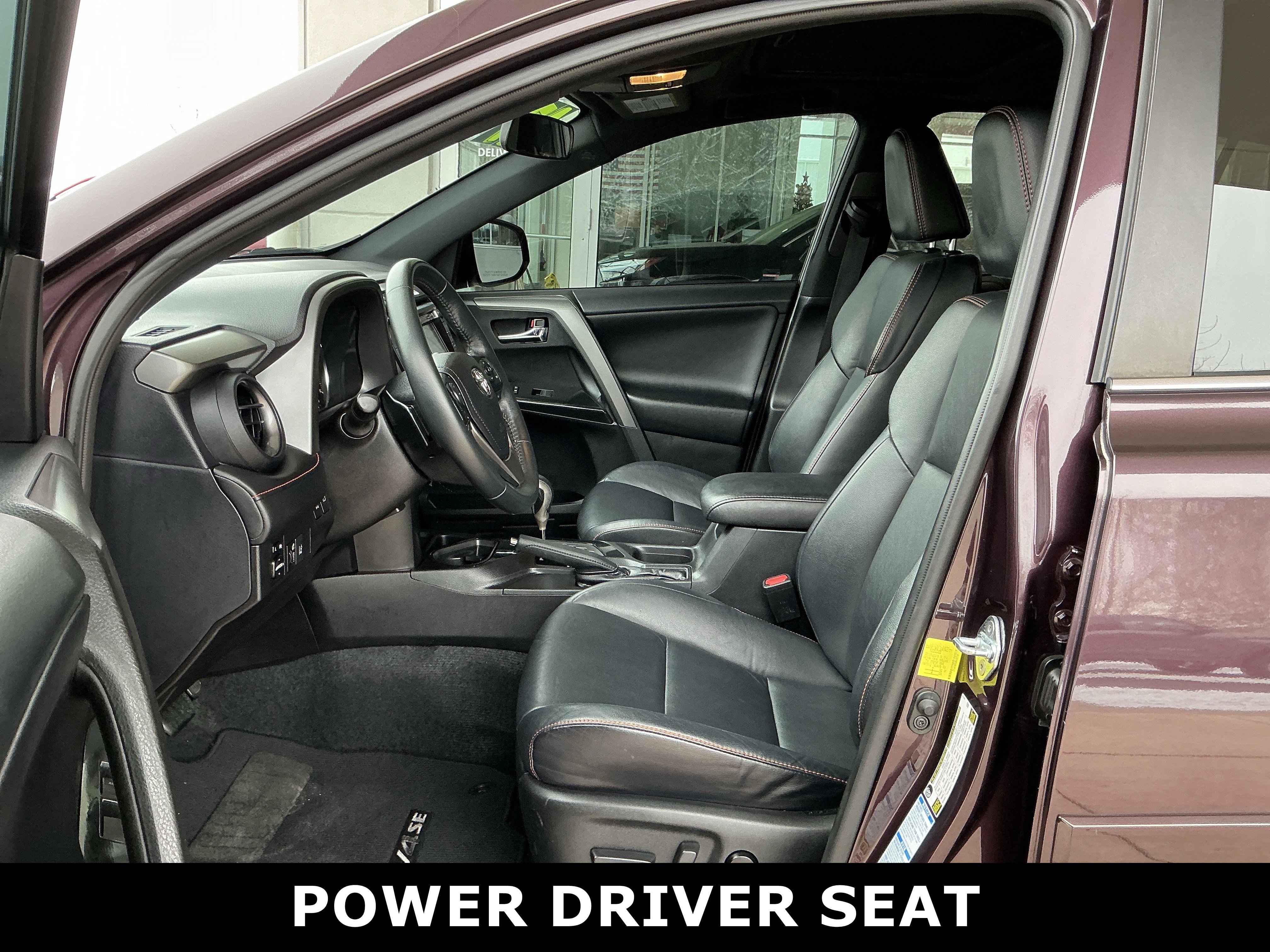 Used 2017 Toyota RAV4 SE image 7