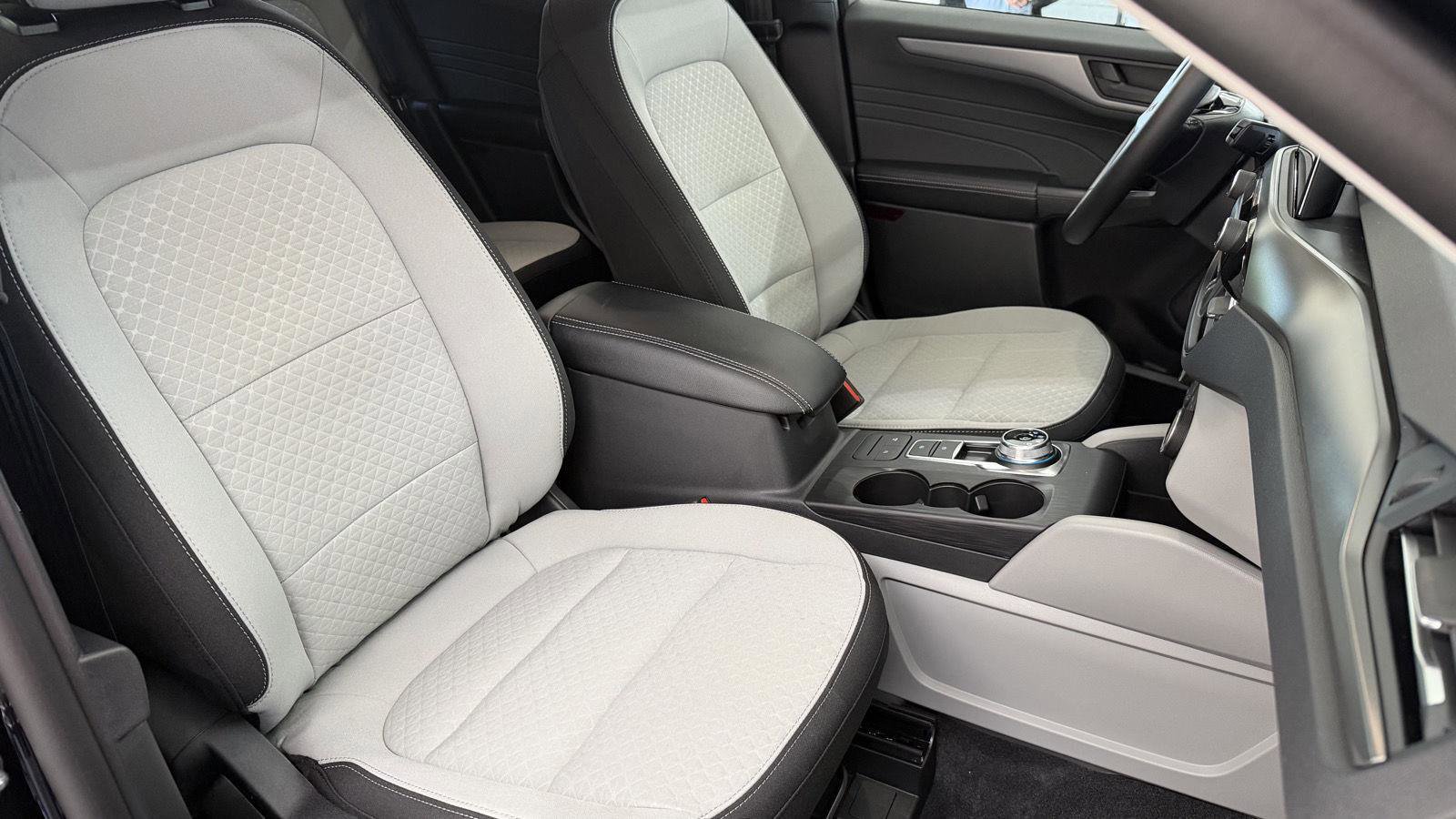 New 2026 Ford Escape Active image 9