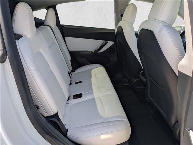 Used 2020 Tesla Model Y Long Range image 20