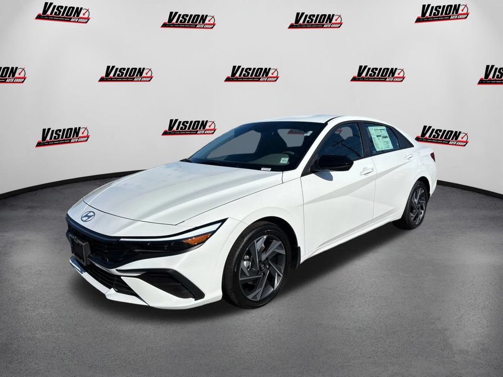 New 2025 Hyundai Elantra SEL
