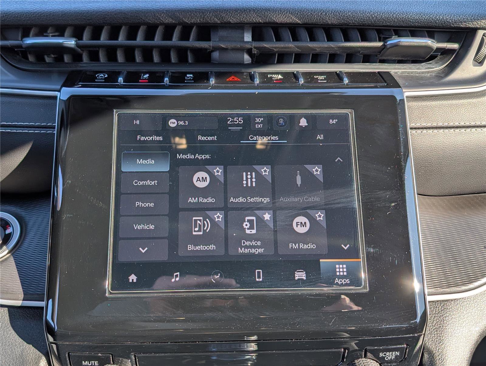 Used 2023 Jeep Grand Cherokee Laredo X image 27