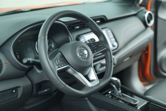 Used 2021 Nissan Kicks SR w/ SR Premium Package FWD image 27