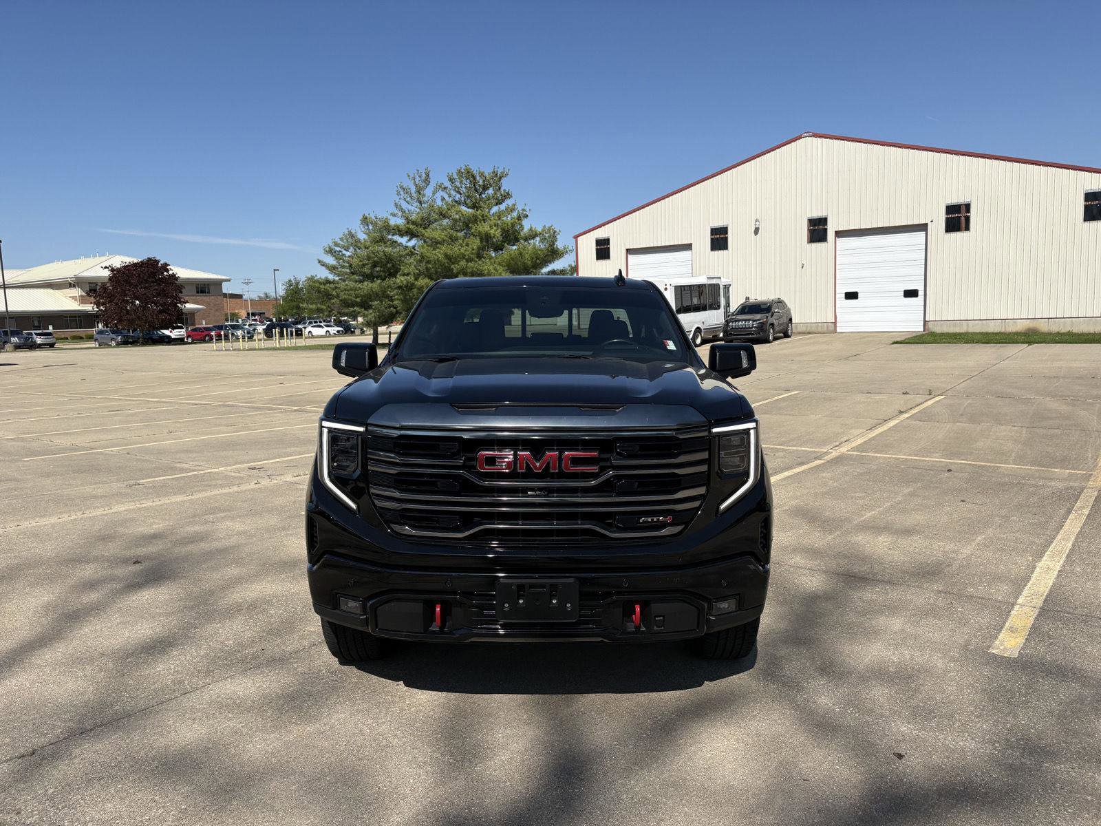 Used 2022 GMC Sierra 1500 AT4 w/ AT4 Premium Package AWD/4WD image 19