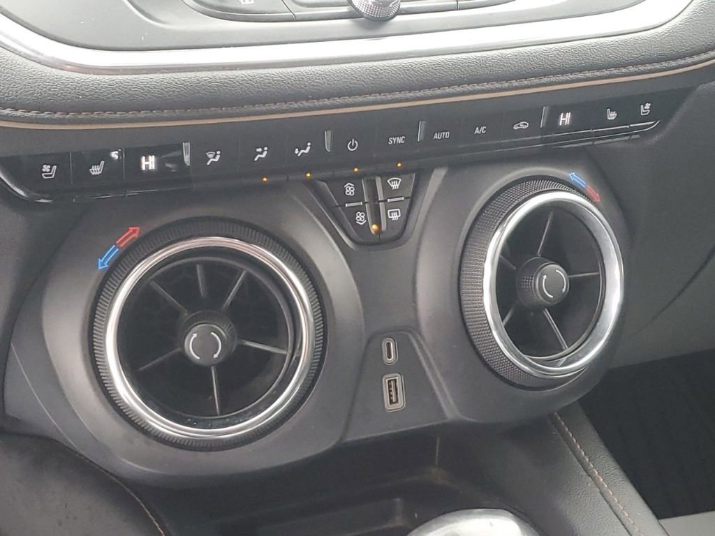 Used 2020 Chevrolet Blazer Premier w/ Driver Confidence II Package image 11