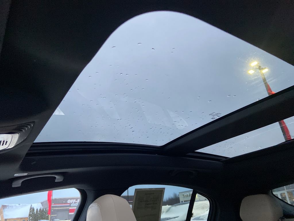 Used 2023 Alfa Romeo Stelvio Ti Lusso w/ Quick Order Package 22X Lusso image 34