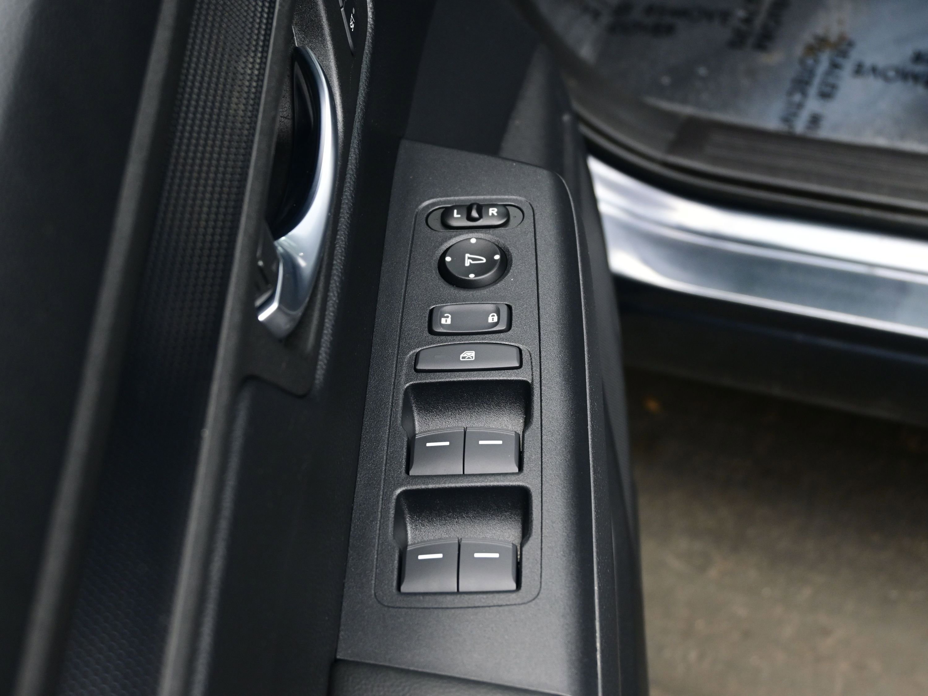 Used 2025 Honda CR-V Sport-L image 10